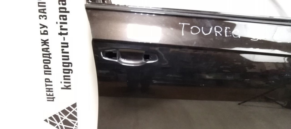 Дверь передняя правая Volkswagen Touareg 3 oem 760831052B
