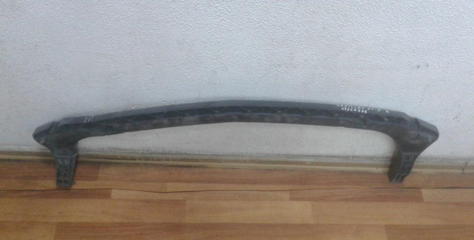 Кронштейн заднего бампера Cadillac XT5 oem 23369768 (трещина) (скл-3)