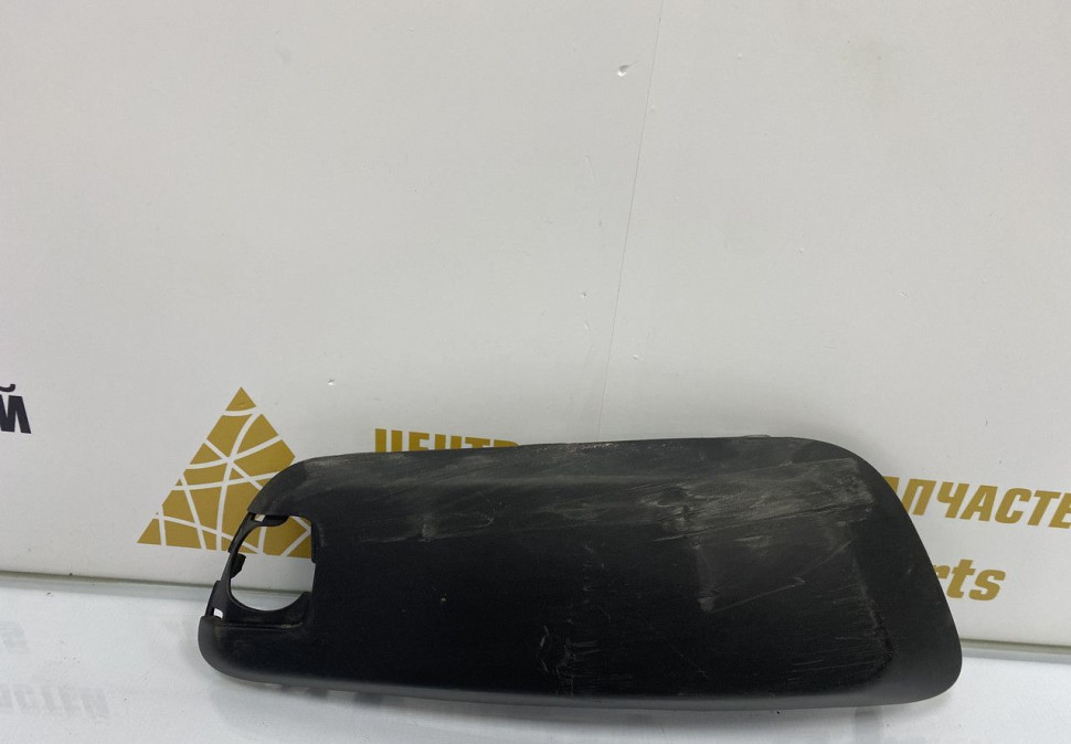 Молдинг переднего бампера правый Renault Sandero Stepway 2 OEM 620757336R