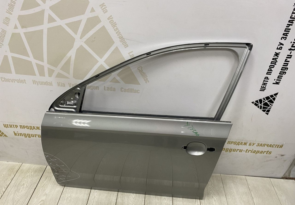 Дверь передняя левая Skoda Rapid OEM 5JA831051D