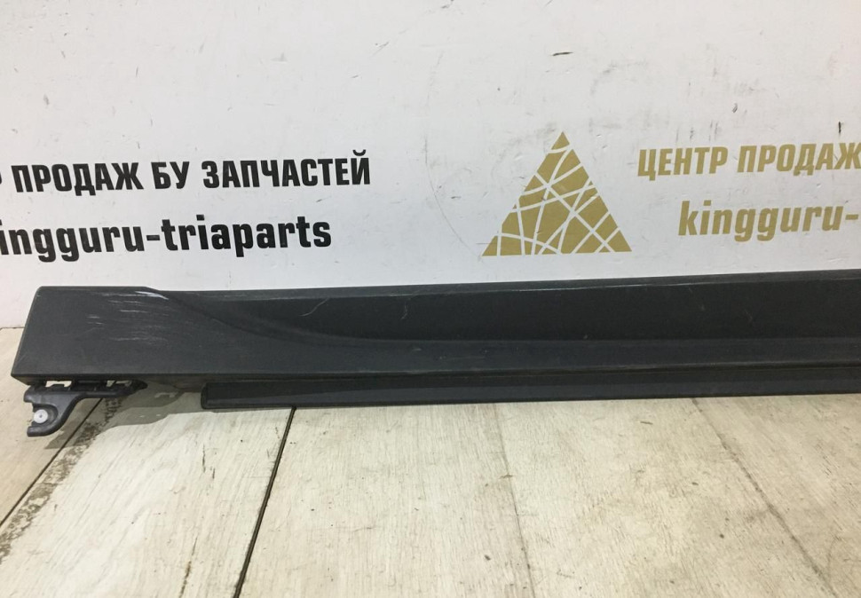Порог правый бу BMW X1 F48 OEM 51777332328
