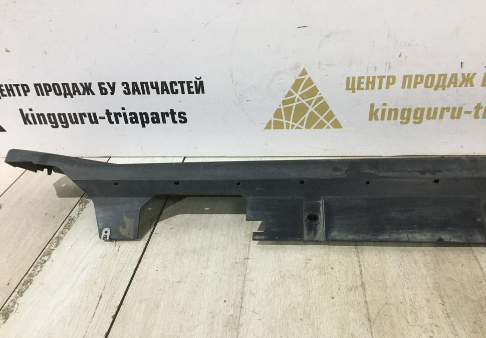 Порог правый бу BMW X1 F48 OEM 51777332328