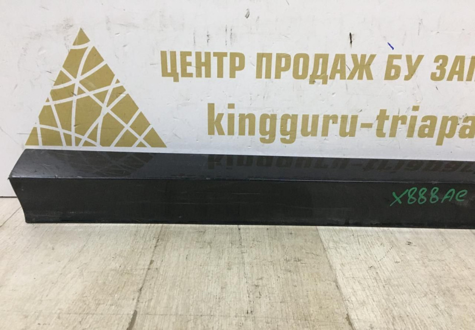 Молдинг двери передний левый BMW X3 G01 M-Pack OEM 51138064795 Молдинг двери передний левый BMW X3 G01 M-Pack OEM 51138064795