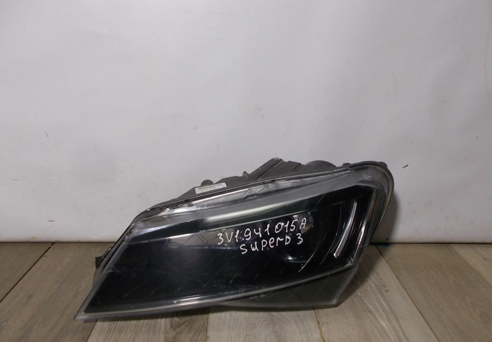 Фара ксенон левая бу Skoda Superb 3 OEM 3V1941015A