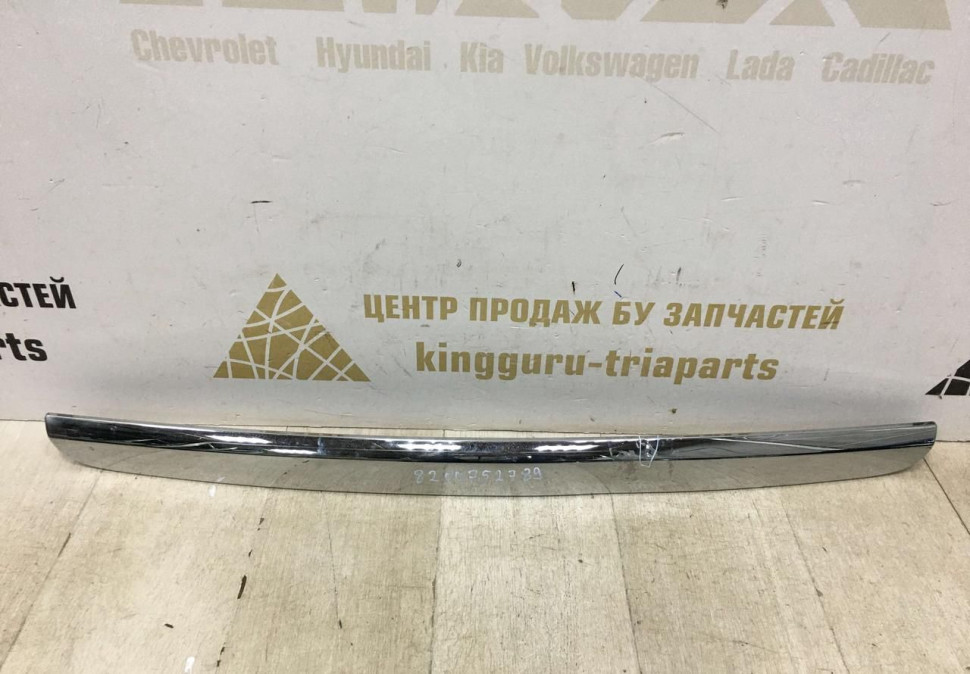 Накладка багажника Renault Logan 1 2005-2014 oem 8200752789
