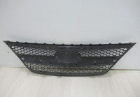 Решетка радиатора Lada Largus oem 8450000248 (слом.2.креп.)  (скл-3)