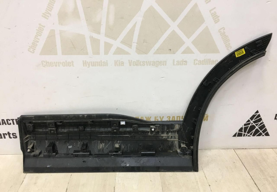 Молдинг двери задний правый Hyundai Santa Fe 4 2018> oem 87732S1100 Молдинг двери задний правый Hyundai Santa Fe 4 2018> oem 87732S1100