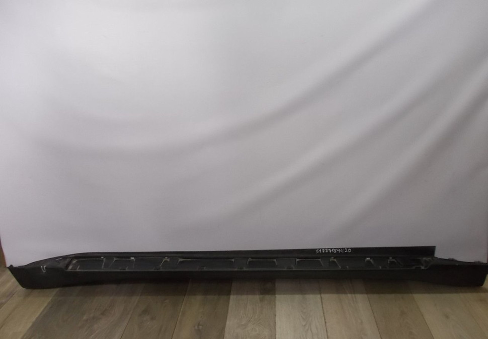 Порог правый бу BMW X6 E71 OEM 51777184420