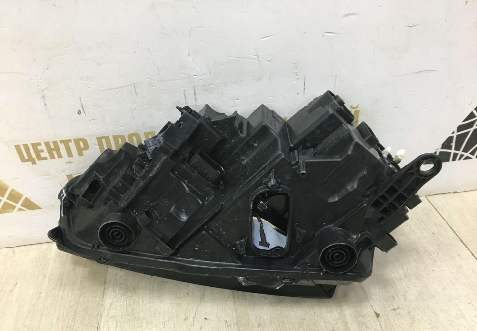 Фара ЛЭД LED правая Skoda Rapid 2 OEM 60U941020A Фара ЛЭД LED правая Skoda Rapid 2 OEM 60U941020A