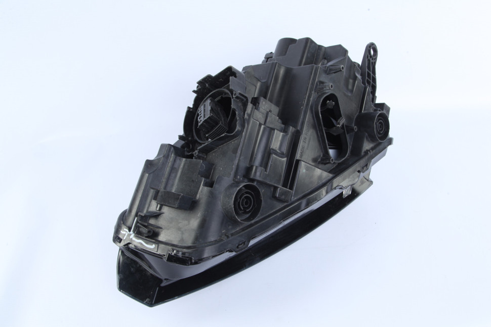 Фара ЛЭД LED правая Skoda Rapid 2 OEM 60U941020A Фара ЛЭД LED правая Skoda Rapid 2 OEM 60U941020A