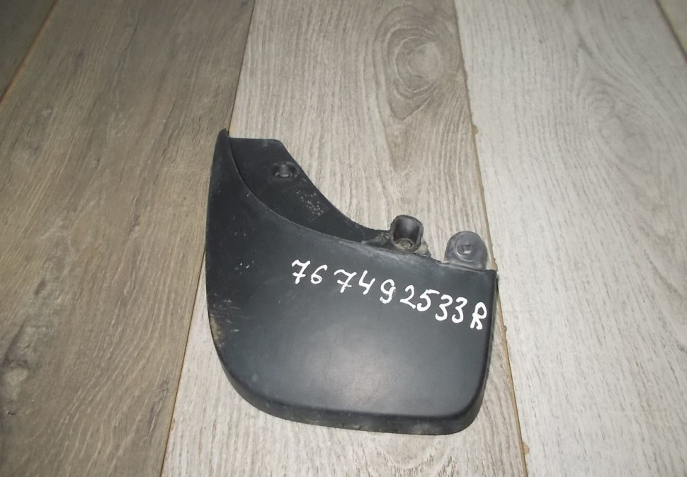 Брызговик задний левый бу Renault Sandero 2 OEM 767492533R