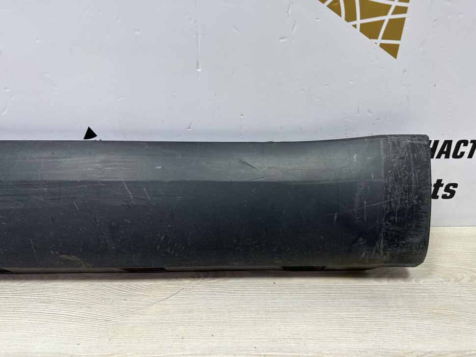 Порог правый бу Skoda Yeti OEM 5L0853856C