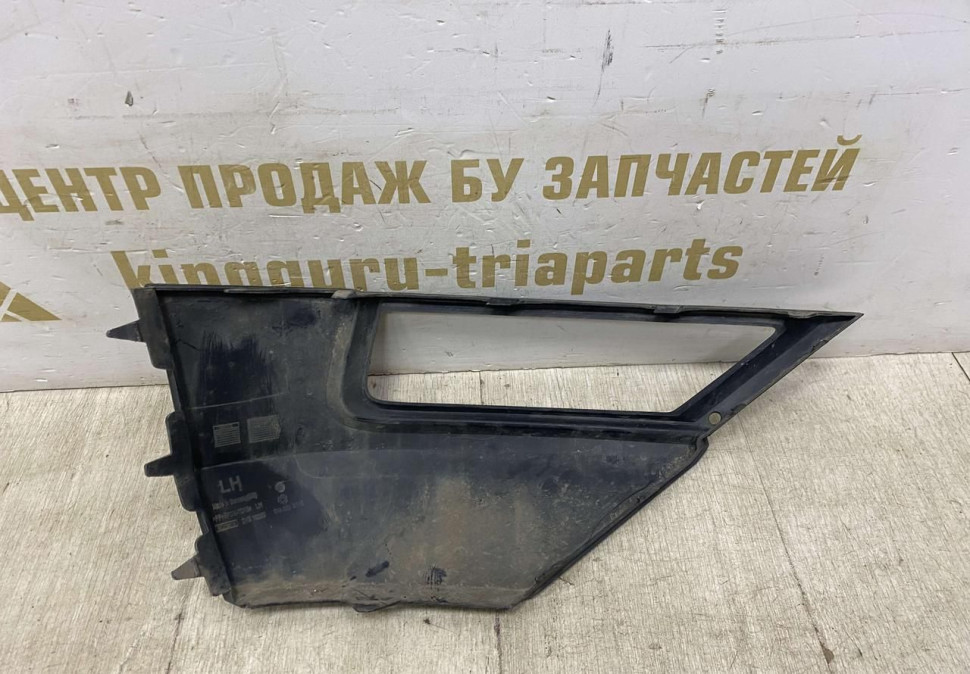 Накладка противотуманной фары левая Volkswagen Tiguan 2 2017 OEM 5NA853211A Накладка противотуманной фары левая Volkswagen Tiguan 2 2017 OEM 5NA853211A