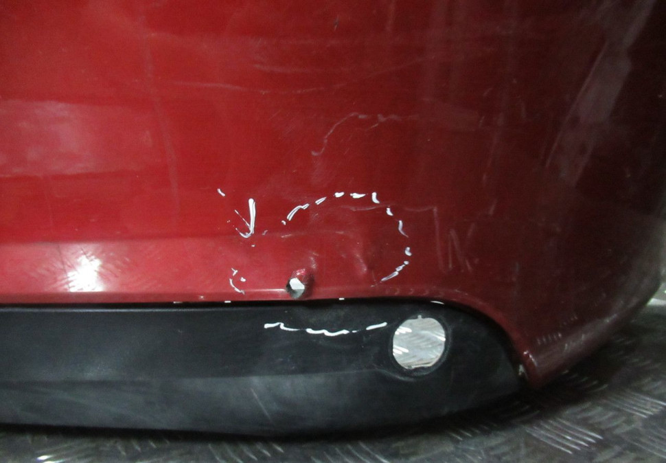 Бампер задний Lada Vesta oem 8450006699 (дефект) (скл-3)