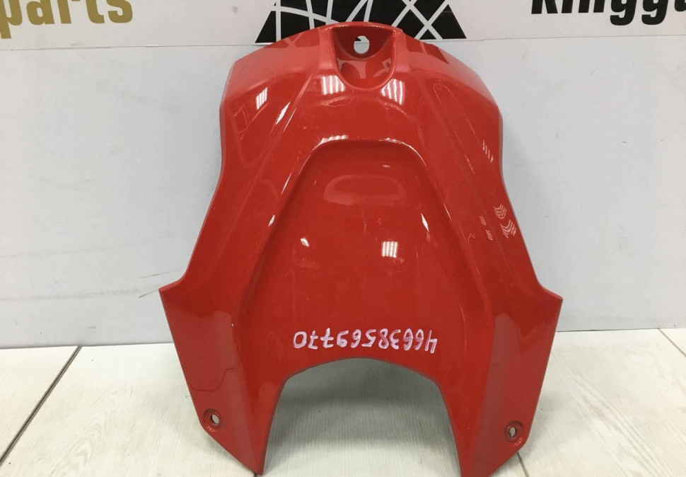 Накладка облицовка воздушной коробки airbox BMW S 1000 RR OEM 46639444137 Накладка облицовка воздушной коробки airbox BMW S 1000 RR OEM 46639444137