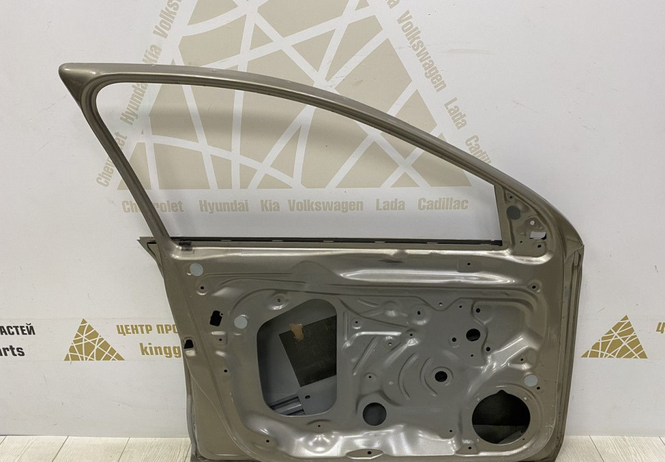Дверь передняя левая Skoda Rapid OEM 5JA831051D
