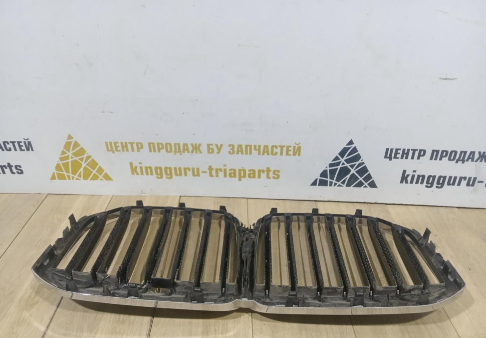 Решетка радиатора бу BMW X7 G07 OEM 51138094566