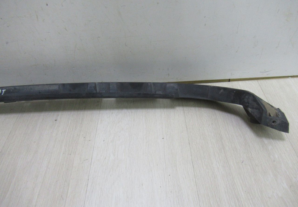 Кроншейн заднего бампера центральный Volkswage Passat CC Oem 3C8807863c