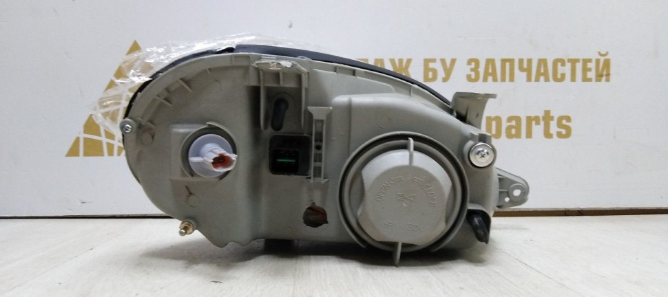 Фара левая Chevrolet Lanos 02-09 oem 96304610 (Скл-3) Фара левая Chevrolet Lanos 02-09 oem 96304610 (Скл-3)