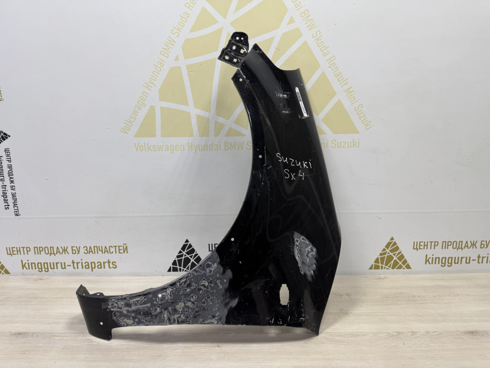Крыло переднее левое бу Suzuki SX4 OEM 5771180J30