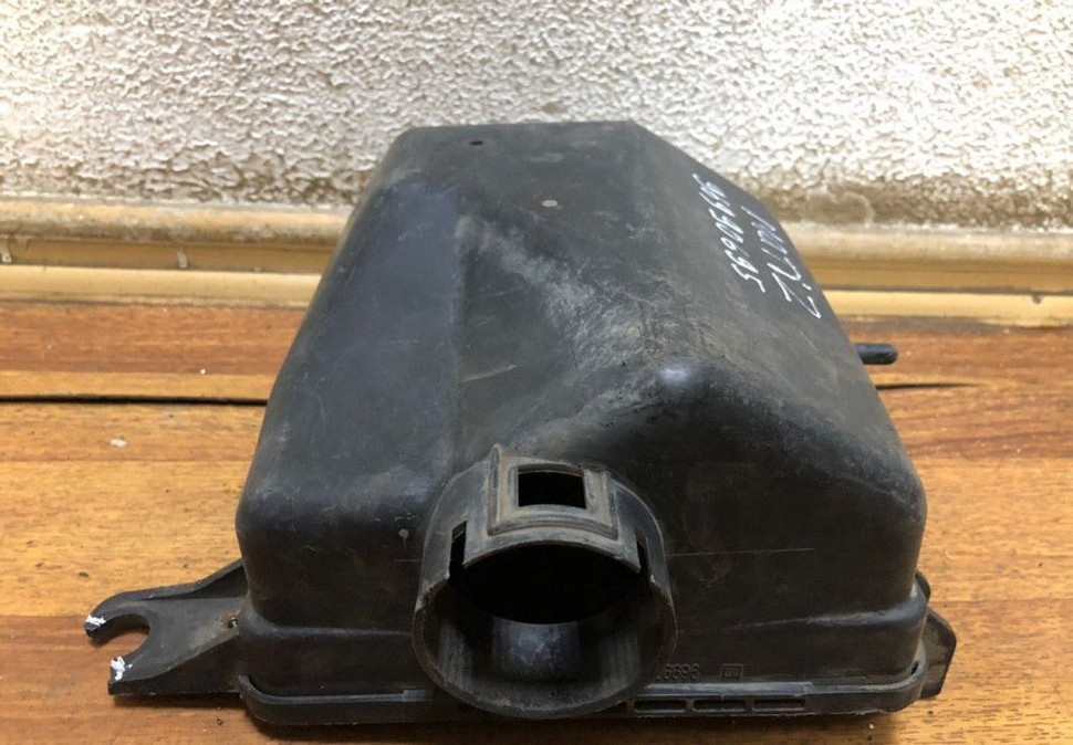 Корпус воздушного фильтра Daewoo matiz  (06>) oem 96990695(слом.1креп.)(трещина) (скл-3)