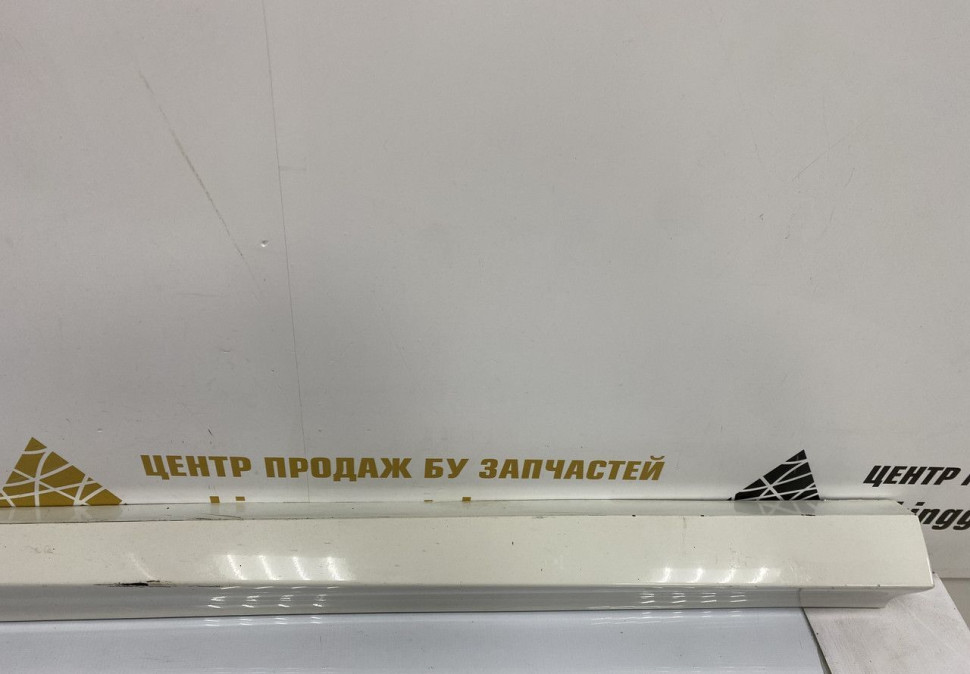 Молдинг двери передний правый BMW X3 G01 M-Pack OEM 51138064796 Молдинг двери передний правый BMW X3 G01 M-Pack OEM 51138064796