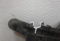 Площадка под АКБ Volkswagen Jetta 6 (11-18)  oem 1km915333 (слом.1креп.)