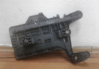 Площадка под АКБ Volkswagen Jetta 6 (11-18)  oem 1km915333 (слом.1креп.)
