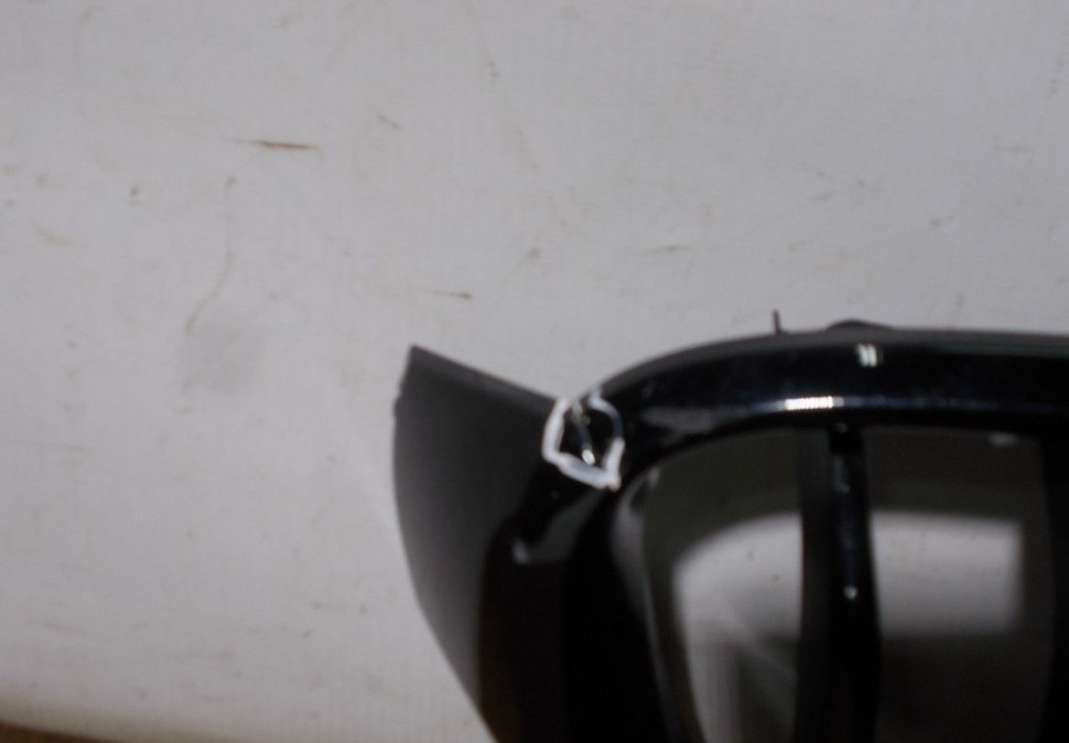 Решетка радиатора правая бу BMW 3 F30 OEM 51177405836 Решетка радиатора правая бу BMW 3 F30 OEM 51177405836