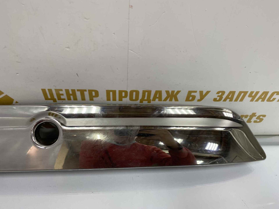 Молдинг крышки багажника Nissan Terrano D10 OEM 848109166R Молдинг крышки багажника Nissan Terrano D10 OEM 848109166R