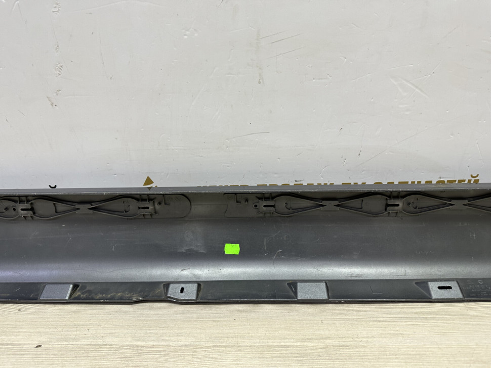 Порог левый бу Skoda Yeti OEM 5L0853855B Порог левый бу Skoda Yeti OEM 5L0853855B