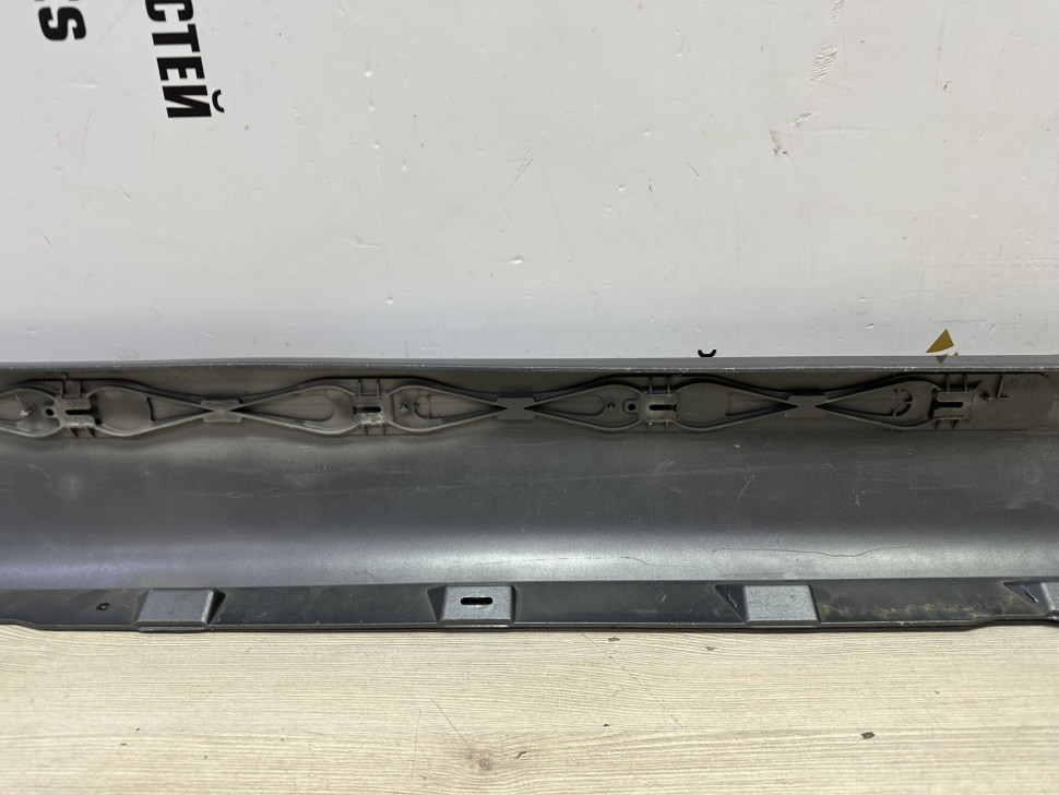 Порог левый бу Skoda Yeti OEM 5L0853855B Порог левый бу Skoda Yeti OEM 5L0853855B