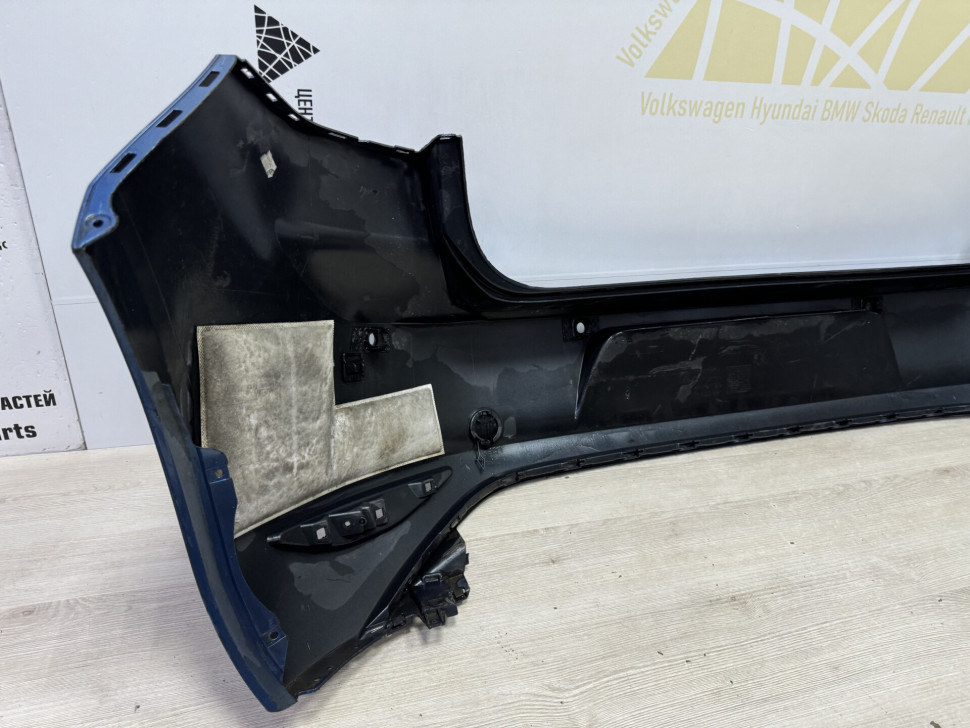 Бампер задний Volkswagen Golf 7 дорестайлинг 2012 OEM 5G6807421