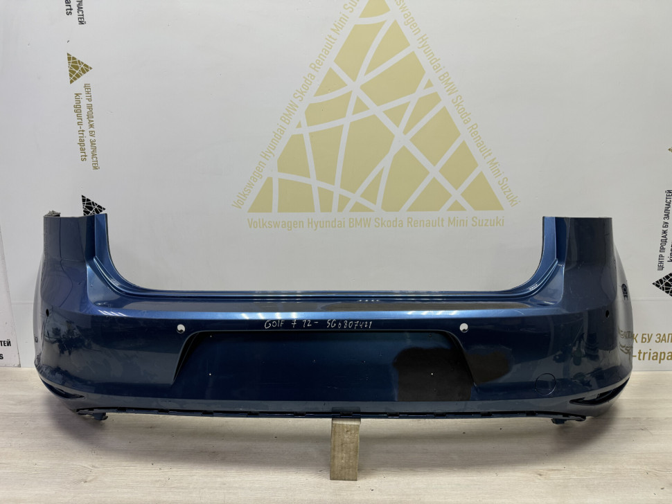 Бампер задний Volkswagen Golf 7 дорестайлинг 2012 OEM 5G6807421