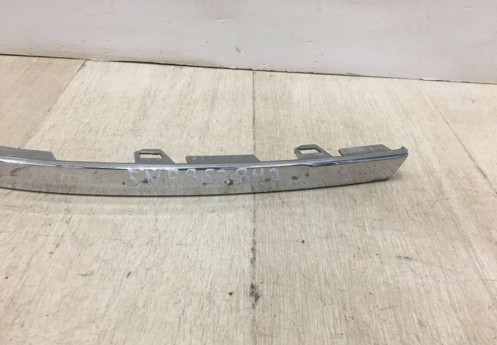 Молдинг бампера заднего правый Volkswagen Tiguan 2 дорест 17-20 oem 5NA853842