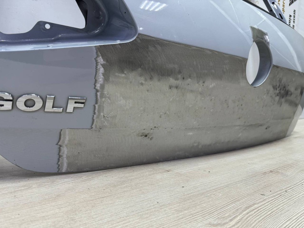 Крышка багажника Volkswagen Golf 7 oem 5G6827025H Крышка багажника Volkswagen Golf 7 oem 5G6827025H