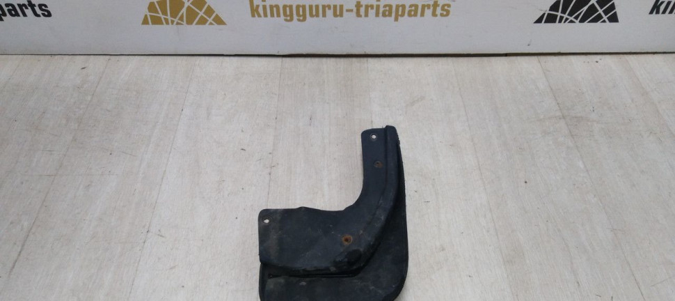 Брызговик задний левый Volkswagen Passat B8 2014> oem 3G0075101 Брызговик задний левый Volkswagen Passat B8 2014> oem 3G0075101