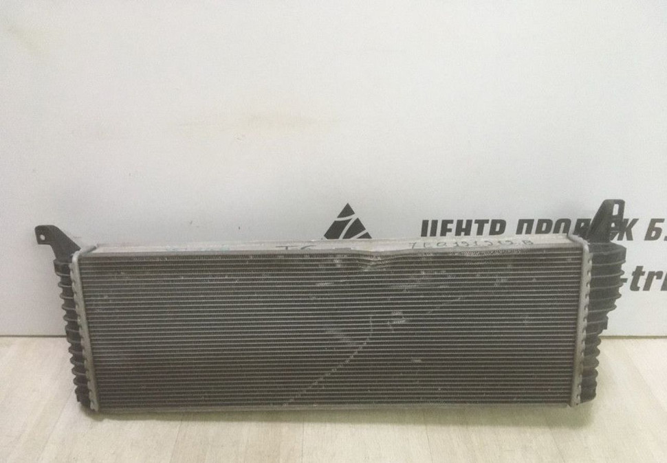 Интеркулер Volkswagen Transporter T6 oem 7E0121212B Интеркулер Volkswagen Transporter T6 oem 7E0121212B
