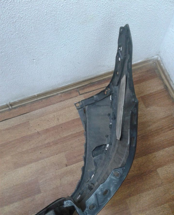 Бампер задний Volkswagen Touareg NF oem 7p6807421 (потертости)