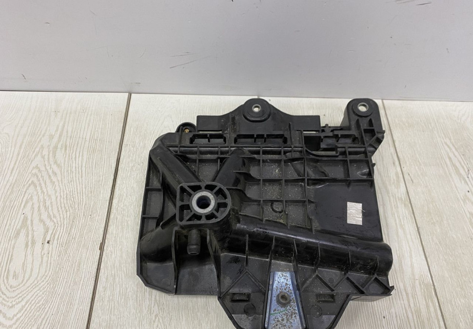 Поддон аккумулятора Skoda Rapid OEM 6C0915331D