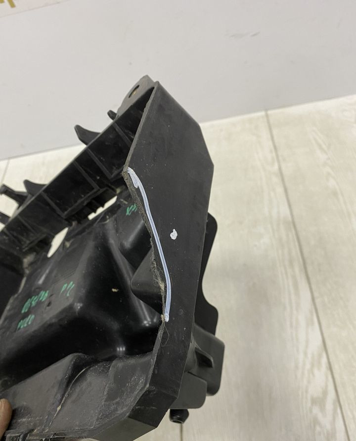 Поддон аккумулятора Skoda Rapid OEM 6C0915331D