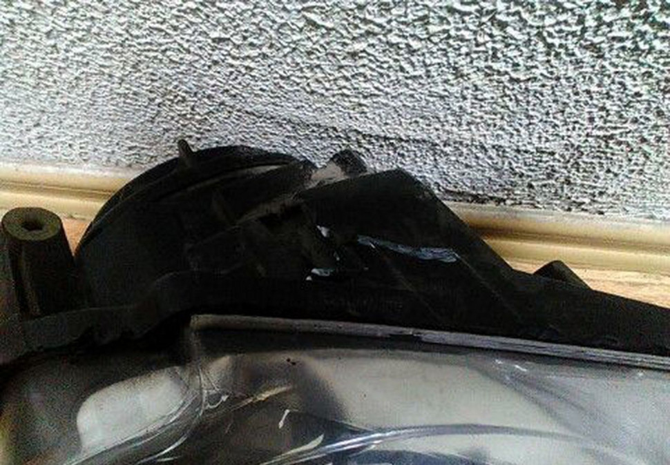 Фара правая Volkswagen Jetta 5 галоген сломано два крепления (05-10) oem 1k6941006p Фара правая Volkswagen Jetta 5 галоген сломано два крепления (05-10) oem 1k6941006p