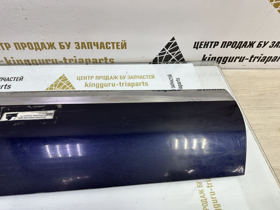 Молдинг двери пер прав Volkswagen Touareg 10- (скл-1) Молдинг двери пер прав Volkswagen Touareg 10- (скл-1)