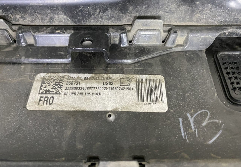 Бампер передний BMW X6 M F96 Бампер передний BMW X6 M F96