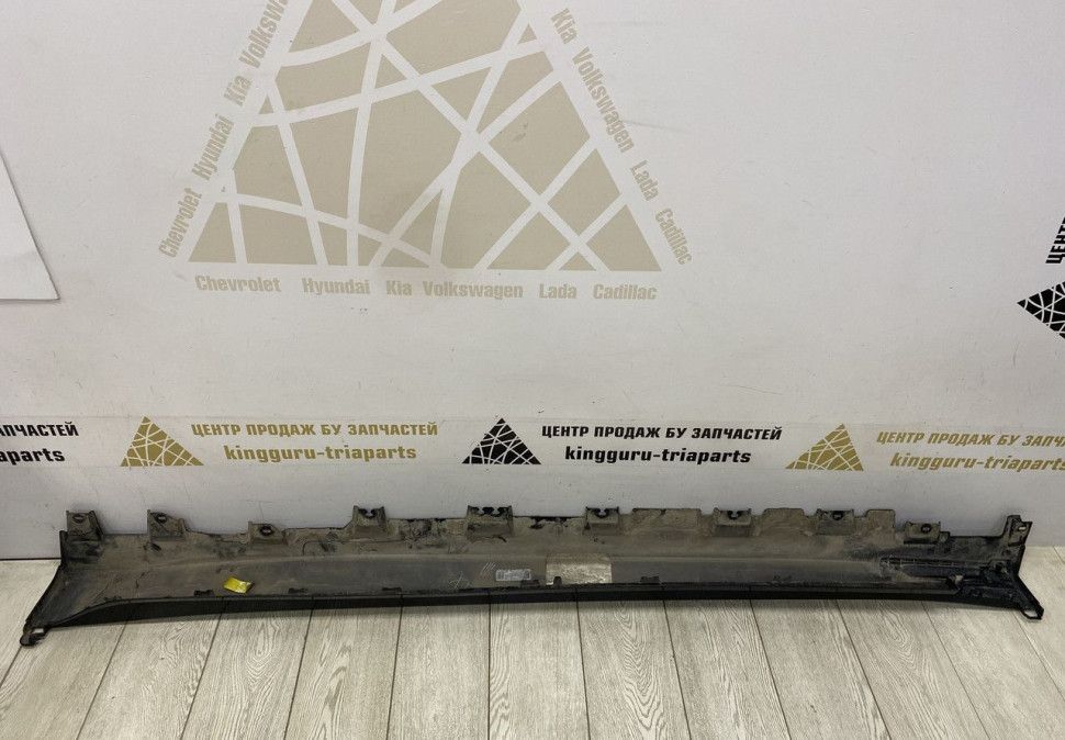 Порог правый BMW X7 G07 M-Pack OEM 51778069984