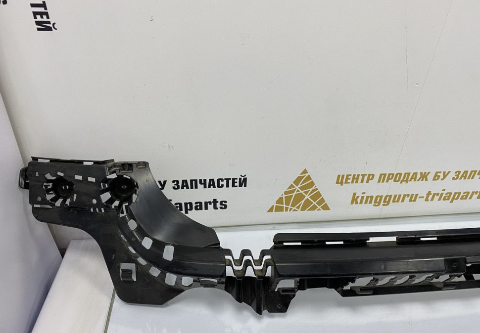 Кронштейн заднего бампера BMW 3 F30 OEM 51127256922