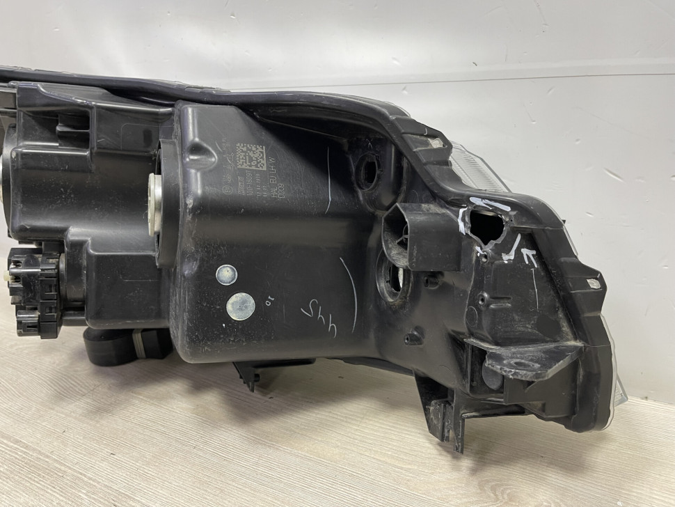 Фара галоген левая Suzuki Vitara 2 OEM 3532054P20