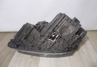 Фара правая бу Skoda Yeti OEM 5L1941016D