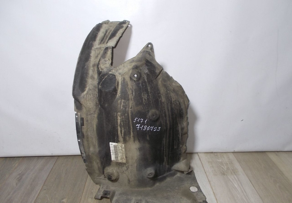 Подкрылок передний левый бу BMW 5 F10 OEM 51717186723