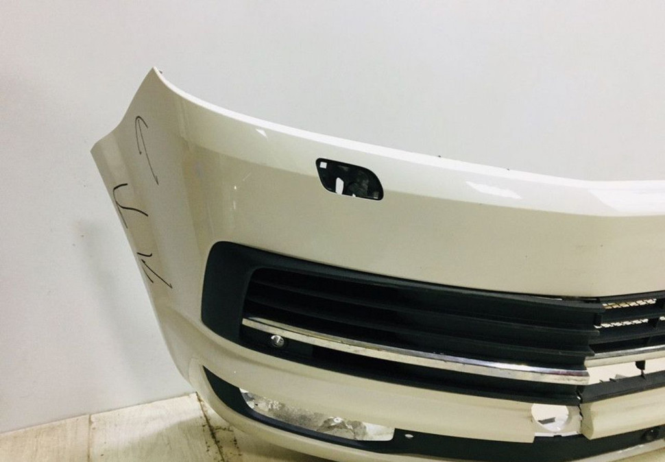 Бампер передний Volkswagen Transporter T6 / Multivan oem 7e5807221d (слом.бок.креп.)(слом.мал.часть.)(трещ) Бампер передний Volkswagen Transporter T6 / Multivan oem 7e5807221d (слом.бок.креп.)(слом.мал.часть.)(трещ)